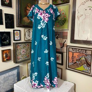 80s Vintage Hilo Hattie Teal and Pink Knit Polyester Short Sleeve Maxi MuuMuu M